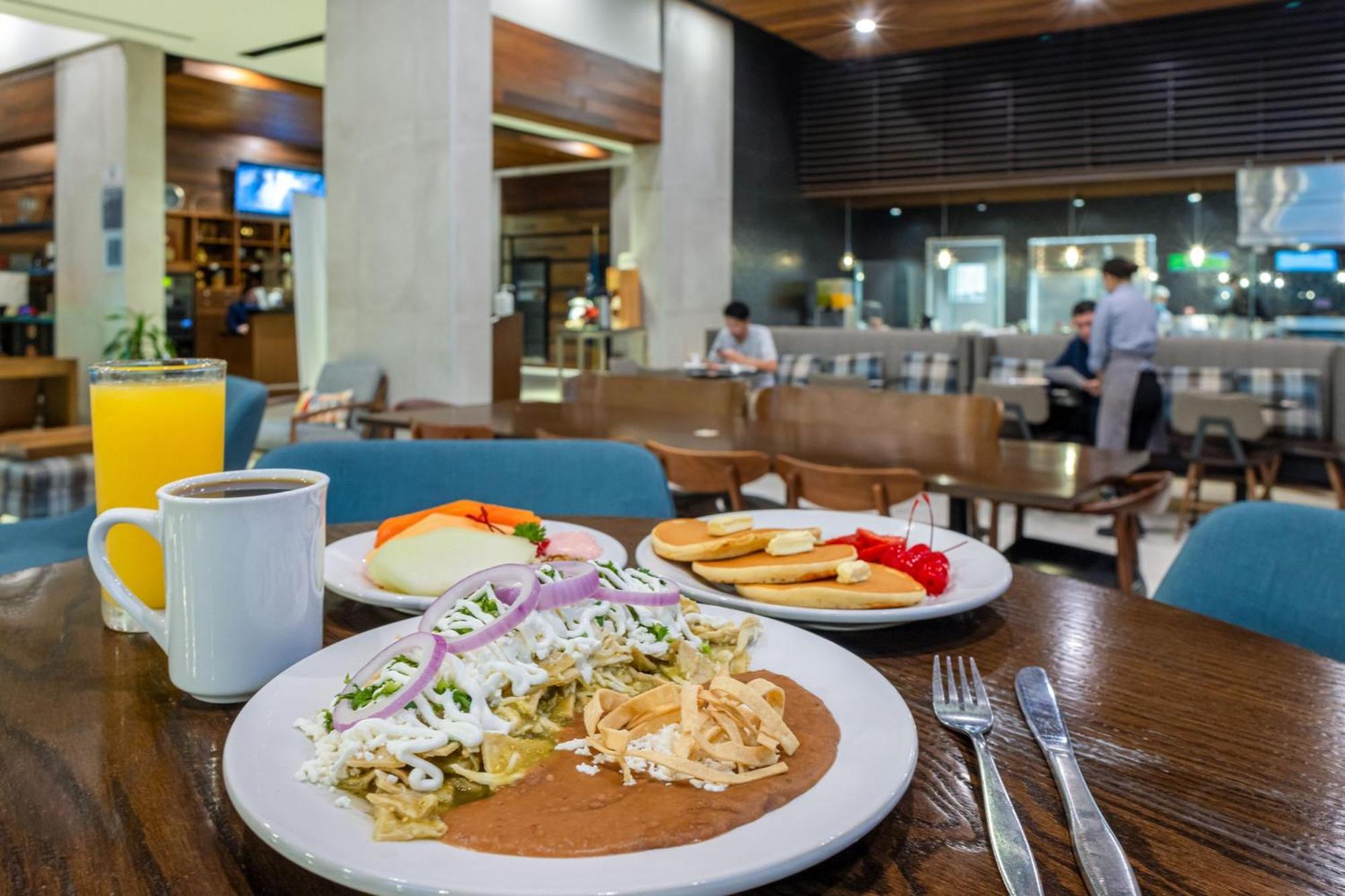 Four Points By Sheraton Monterrey Airport Apodaca Eksteriør bilde